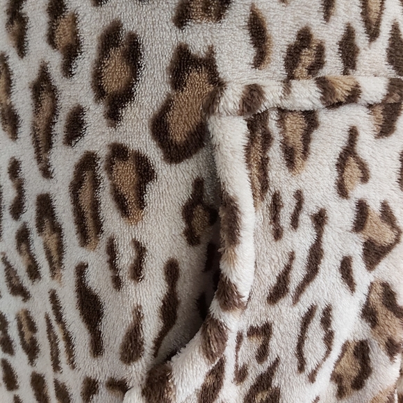 Pajama - Picture 5 of 11